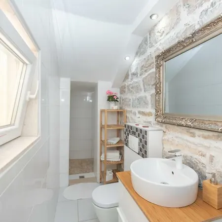Apartment Rino